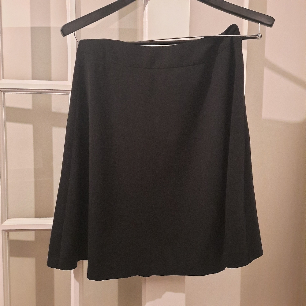 White House Black Market, preowned, size 4, Women's, Black skirt